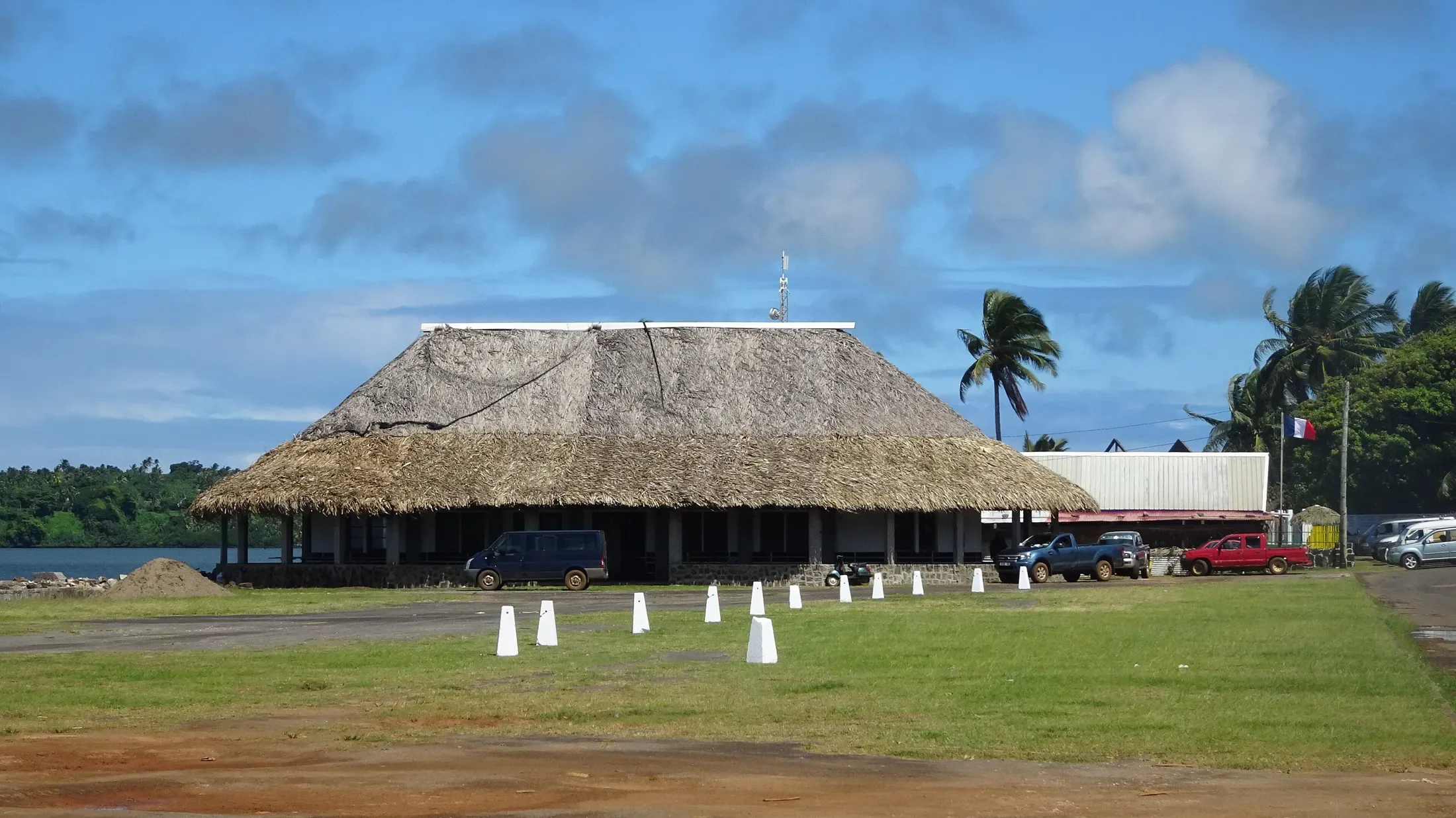 Village Square on Wallis
